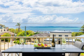 Yarramundi, 6,47 Magnus St - Unit in Nelson Bay with stunning water views, air con, wifi, linen and bed making